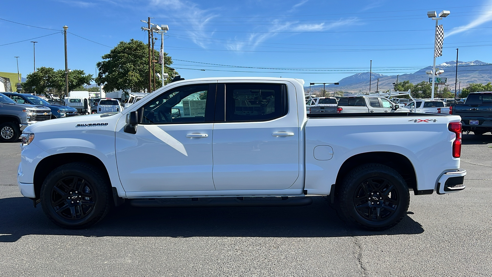 2024 Chevrolet Silverado 1500 RST 8