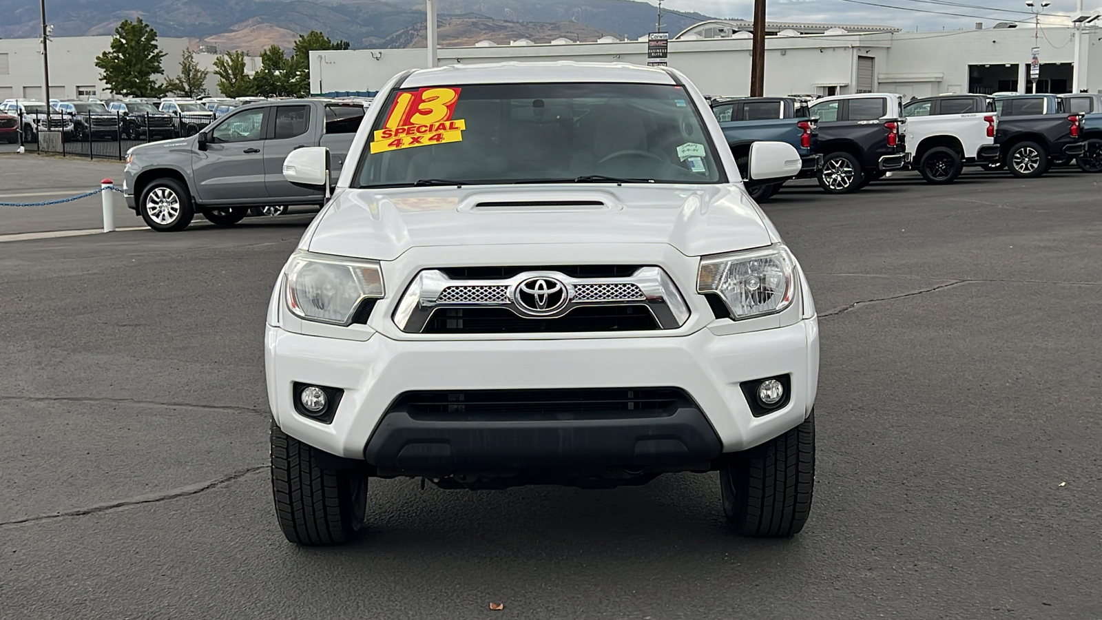 2013 Toyota Tacoma DOUBCAB 2