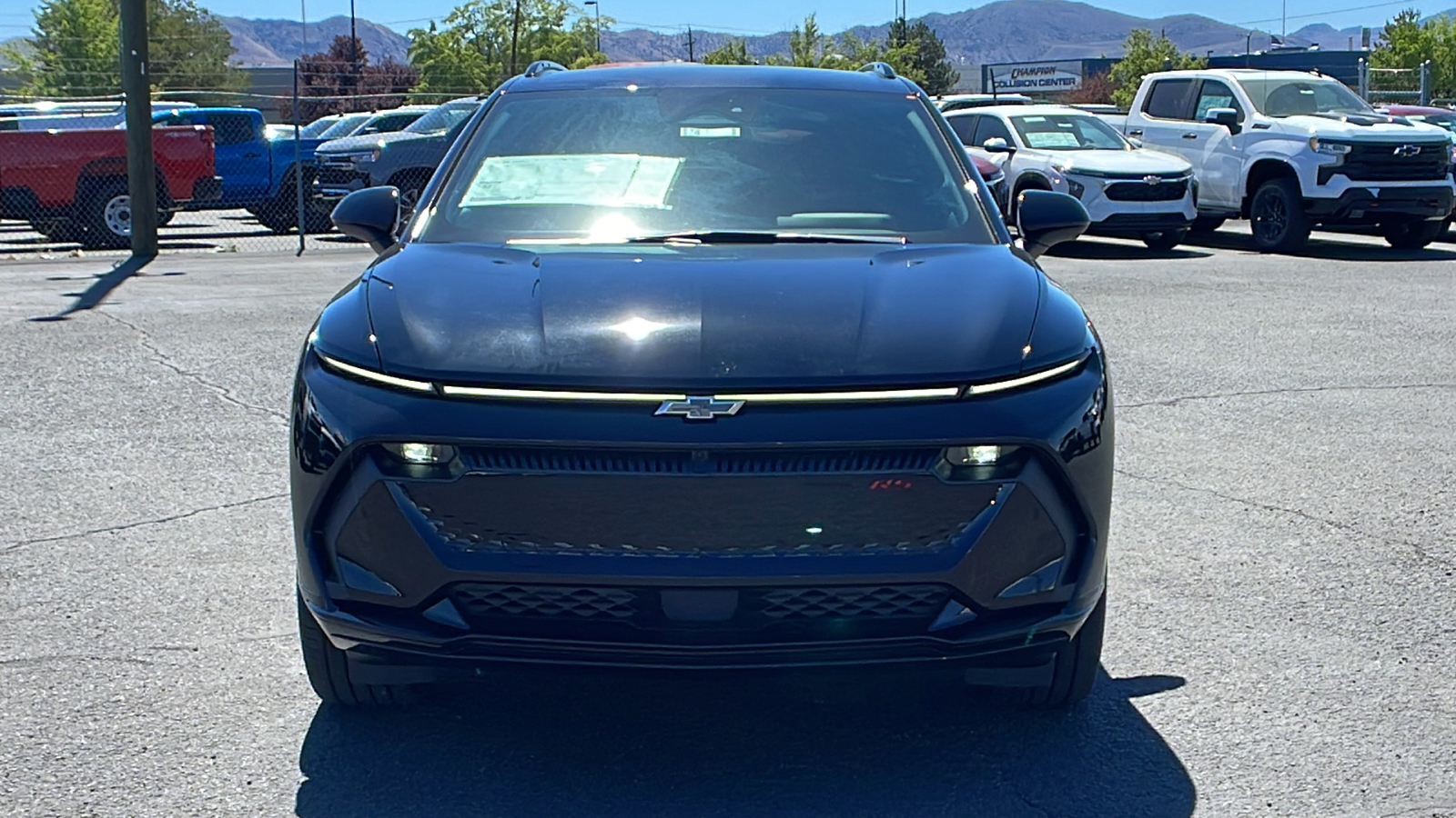 2024 Chevrolet Equinox EV RS 2