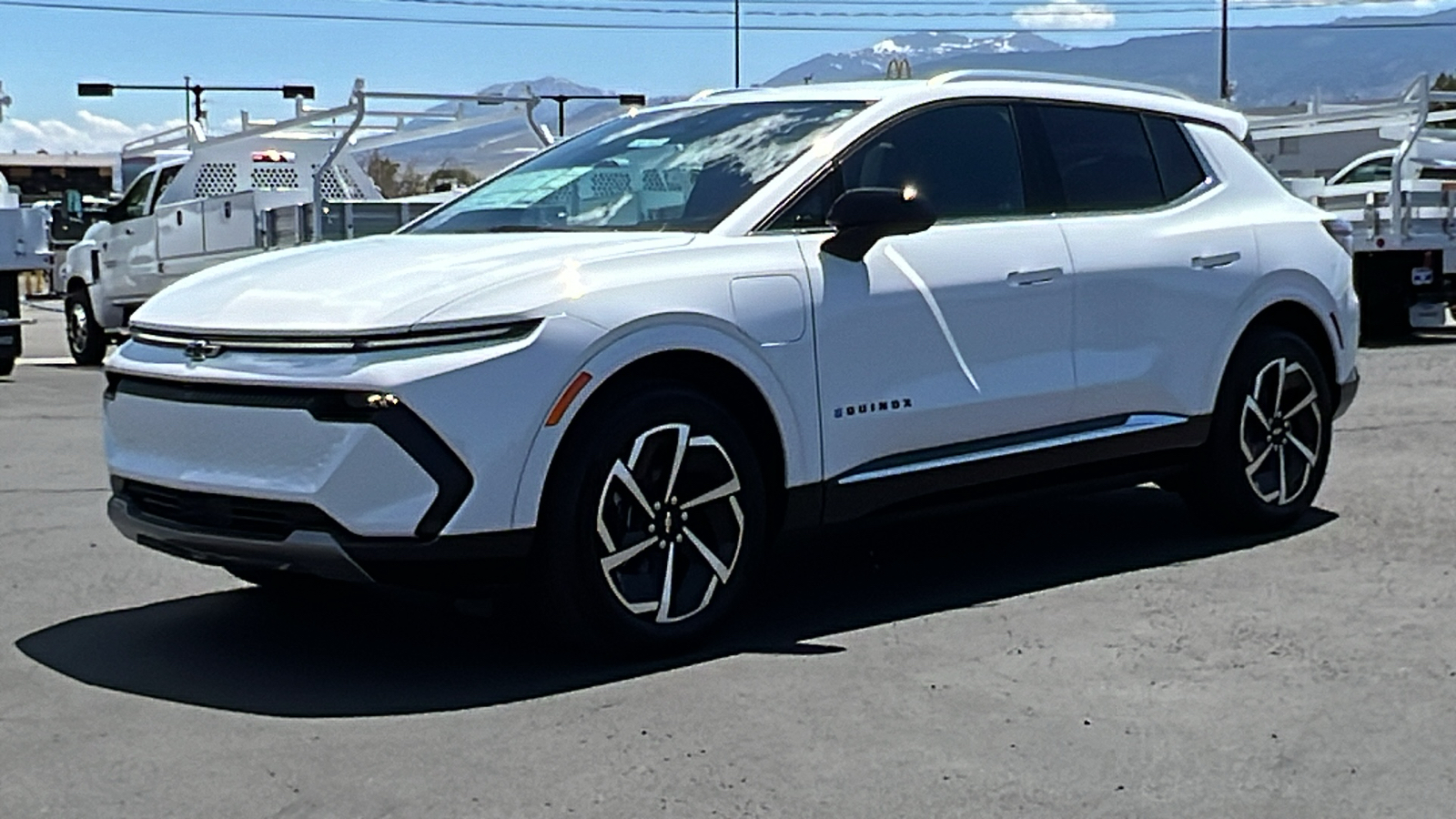 2024 Chevrolet Equinox EV LT 1