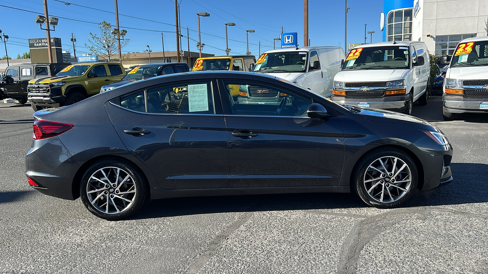 2020 Hyundai Elantra Limited 4