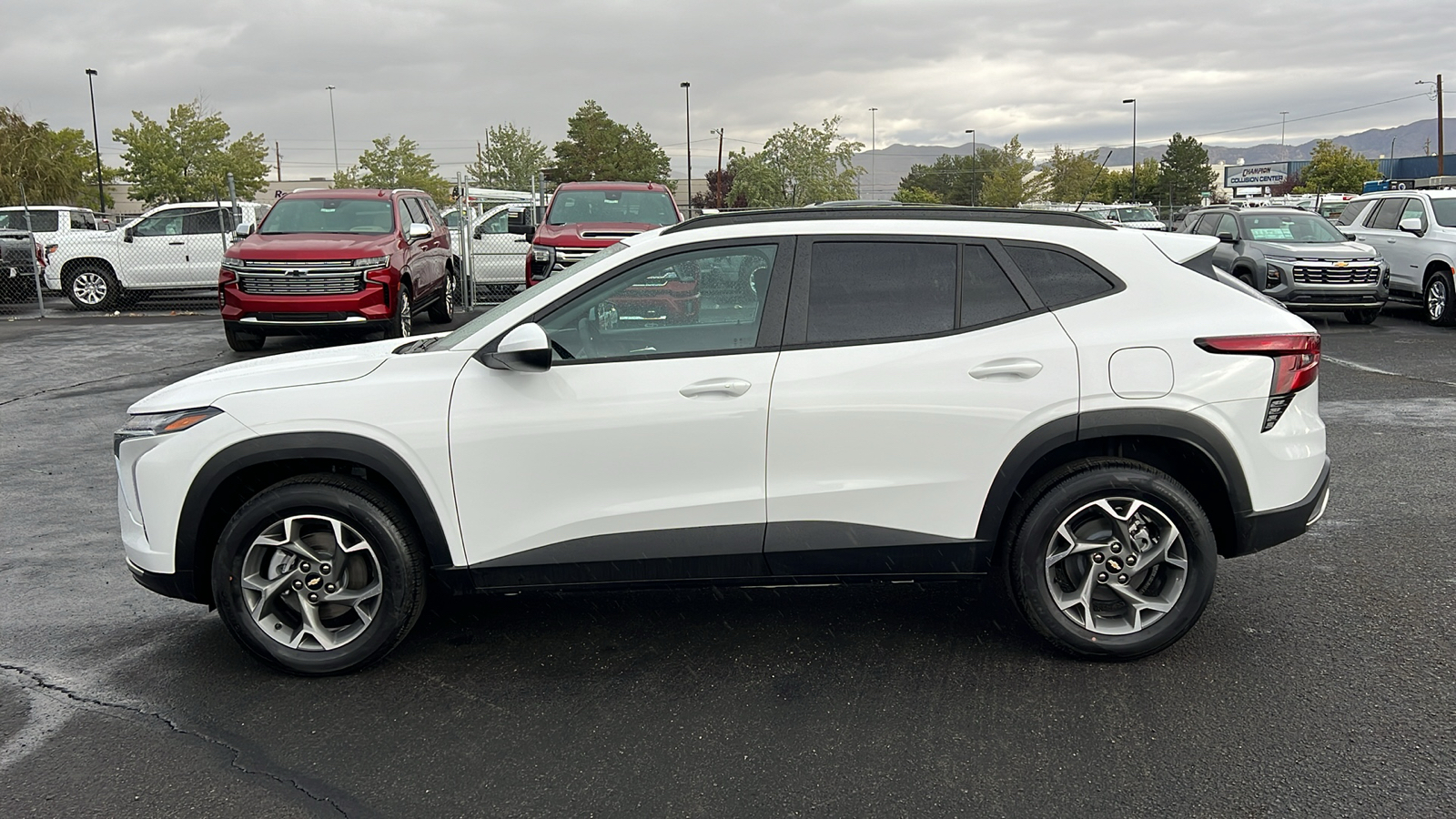 2024 Chevrolet Trax LT 8