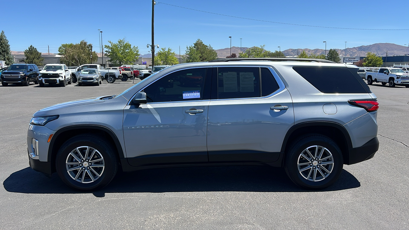 2024 Chevrolet Traverse Limited LT Cloth 8