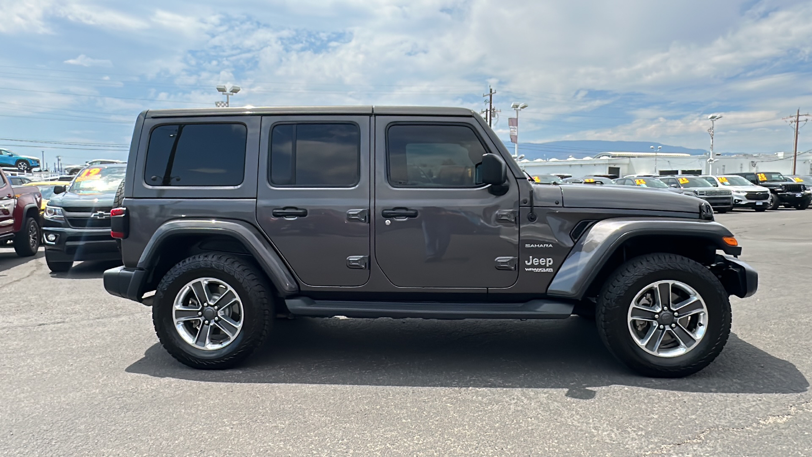 2018 Jeep Wrangler Unlimited Sahara 4