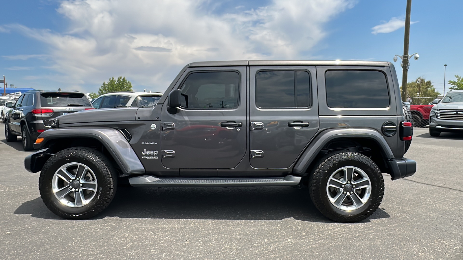 2018 Jeep Wrangler Unlimited Sahara 8