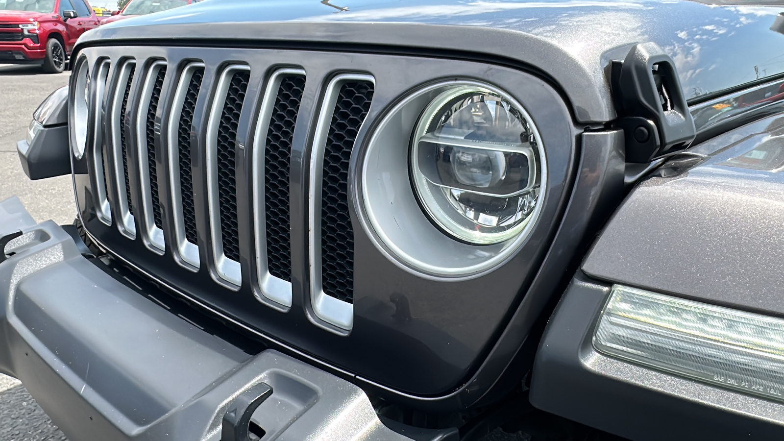 2018 Jeep Wrangler Unlimited Sahara 9