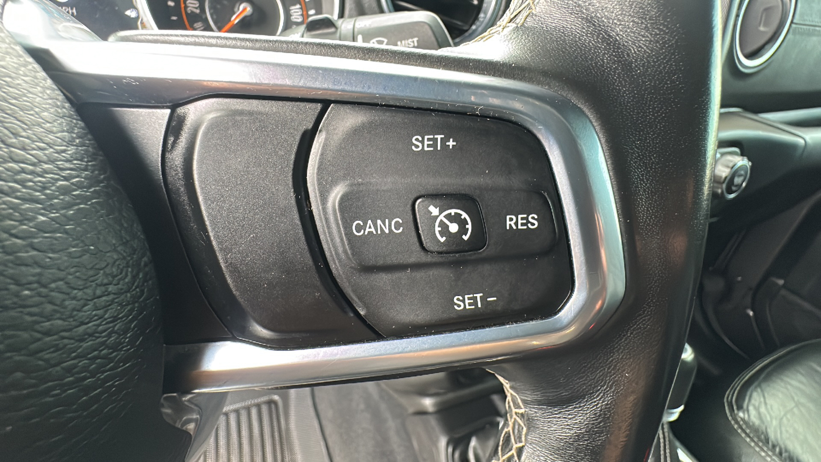 2018 Jeep Wrangler Unlimited Sahara 33