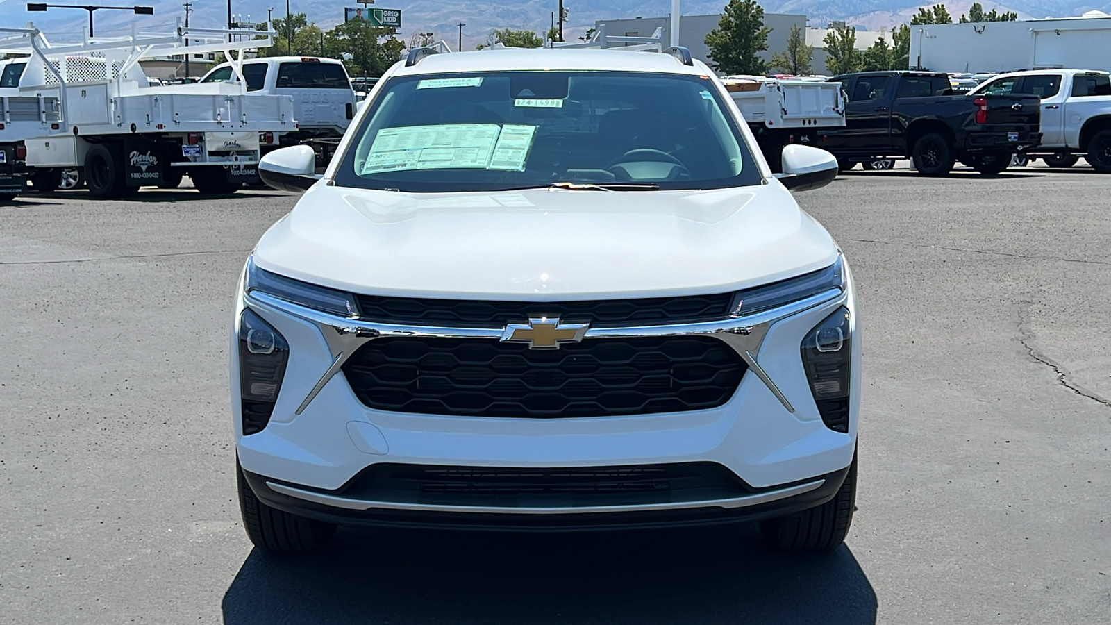 2024 Chevrolet Trax LT 2