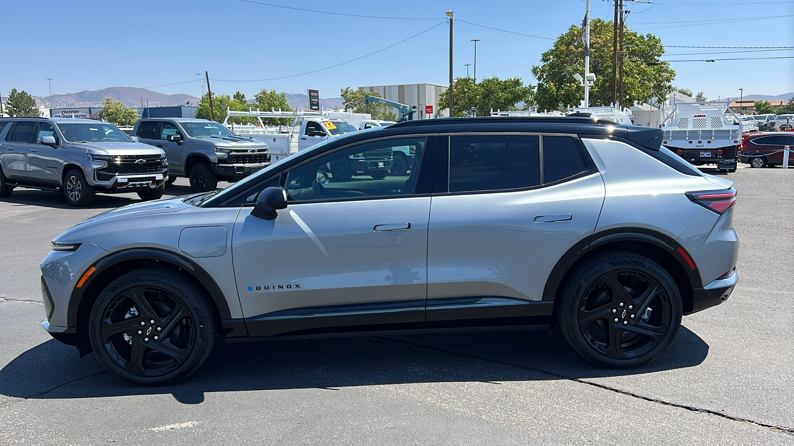 2024 Chevrolet Equinox EV RS 8