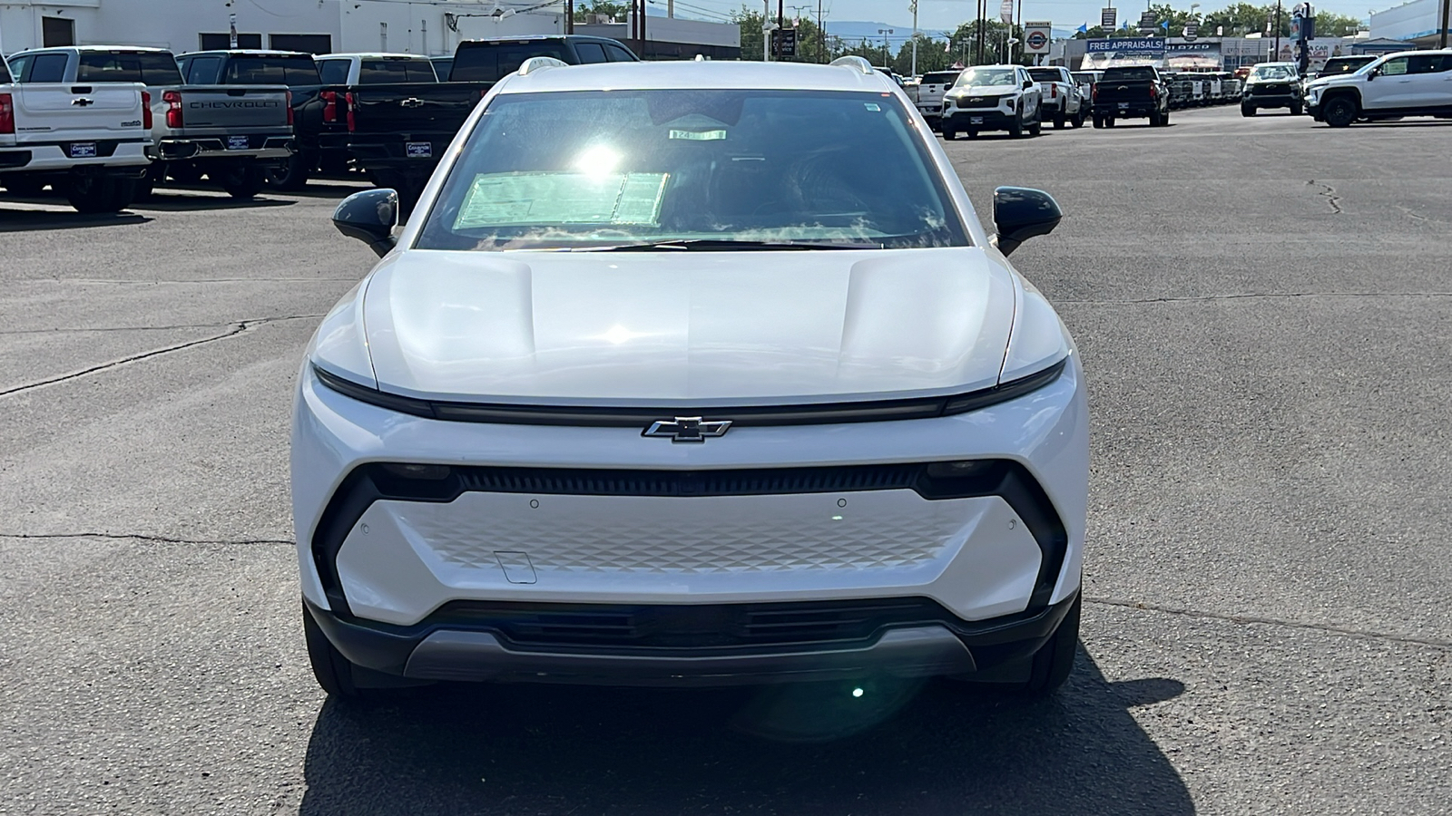 2024 Chevrolet Equinox EV LT 2