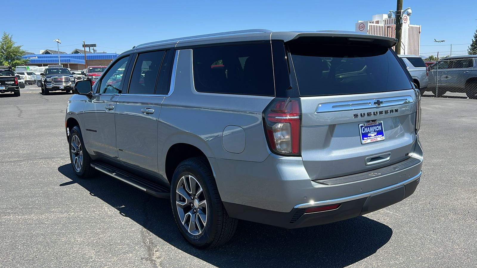 2024 Chevrolet Suburban LT 7