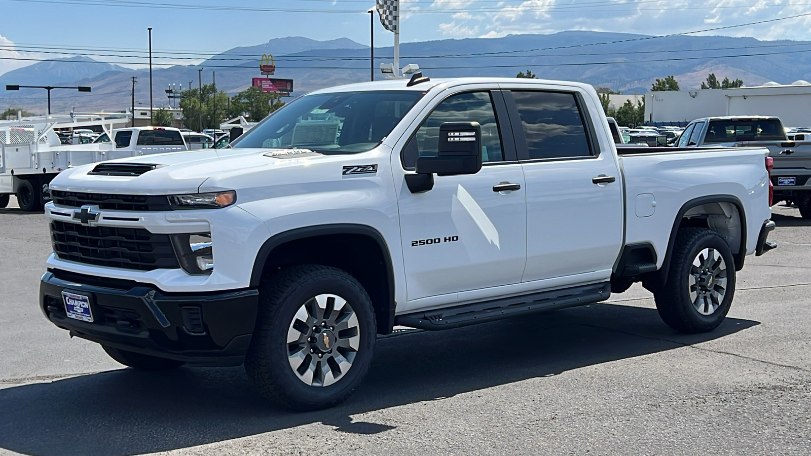 2024 Chevrolet Silverado 2500HD Custom 1