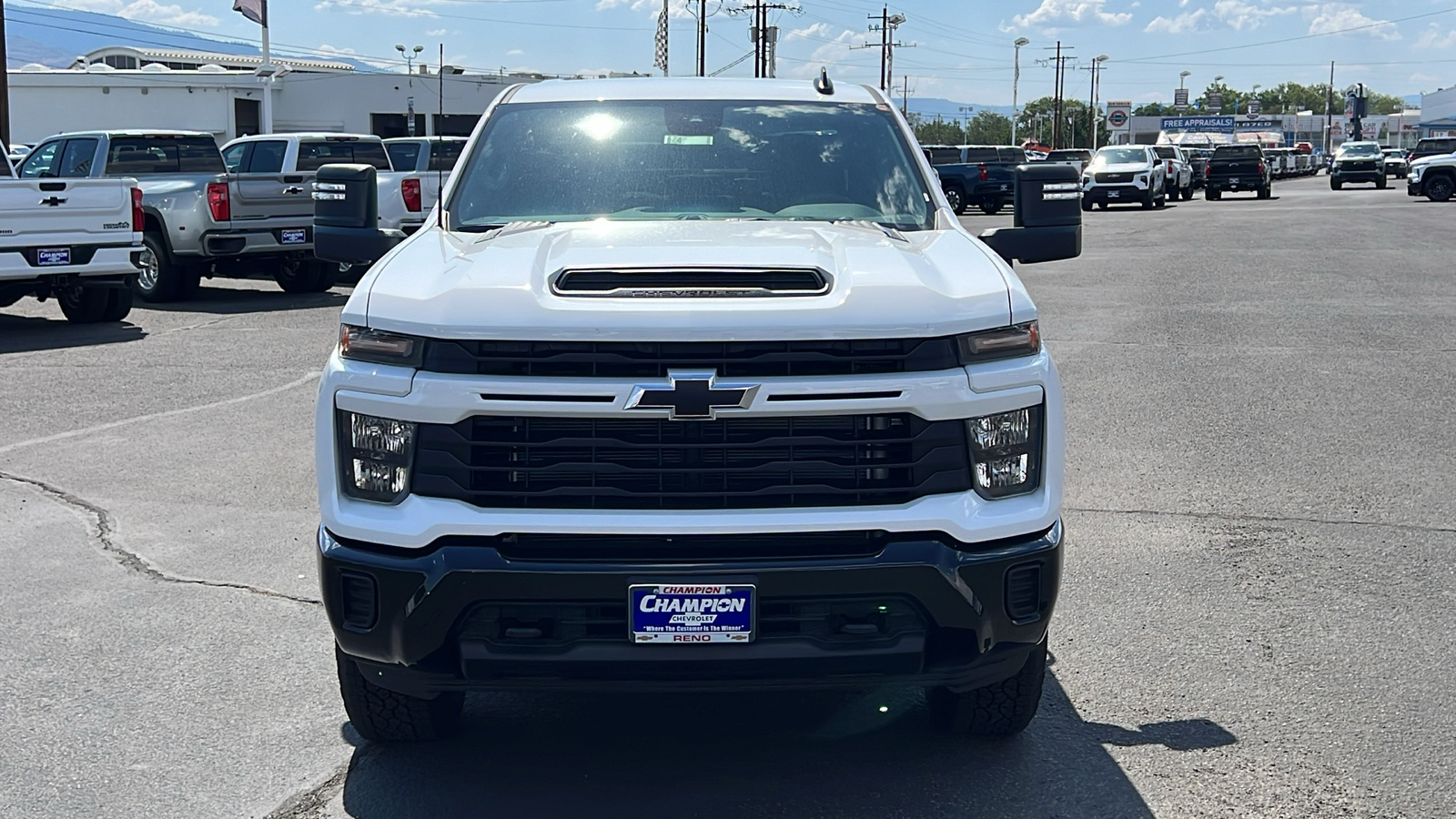 2024 Chevrolet Silverado 2500HD Custom 2