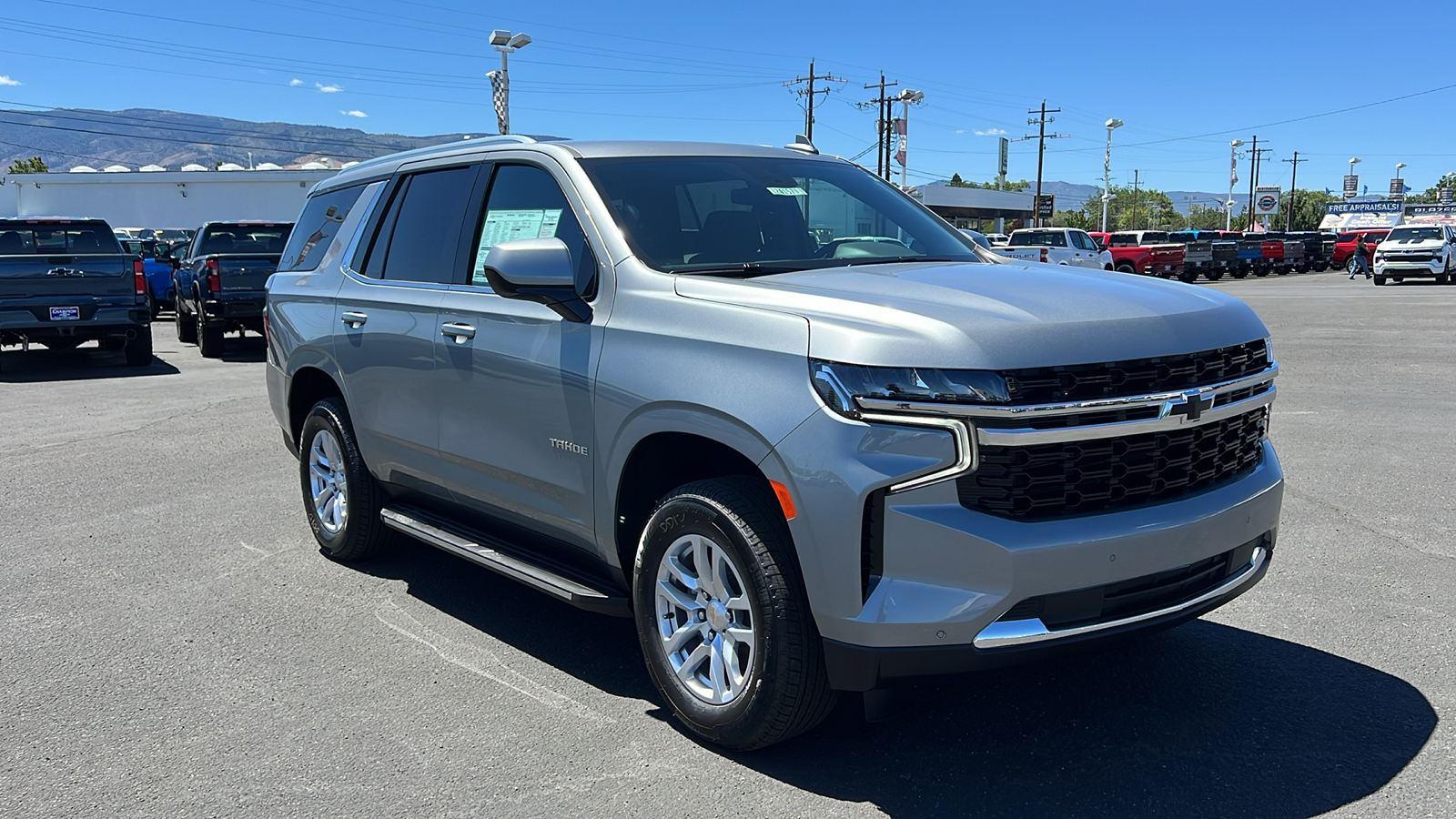 2024 Chevrolet Tahoe LS 3