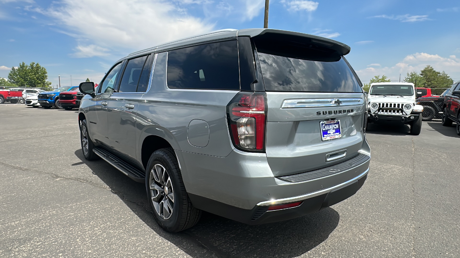 2024 Chevrolet Suburban LS 7