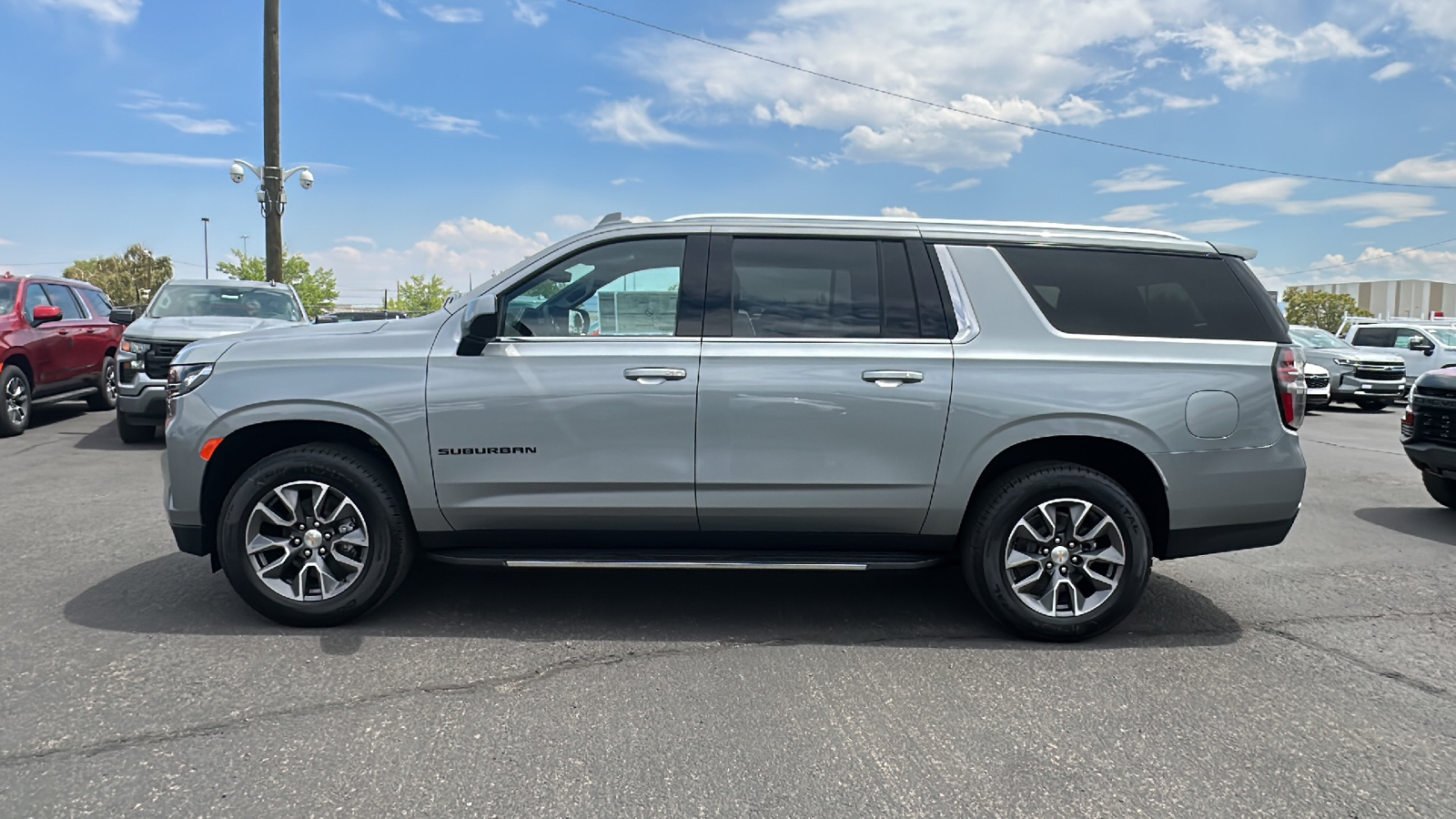 2024 Chevrolet Suburban LS 8