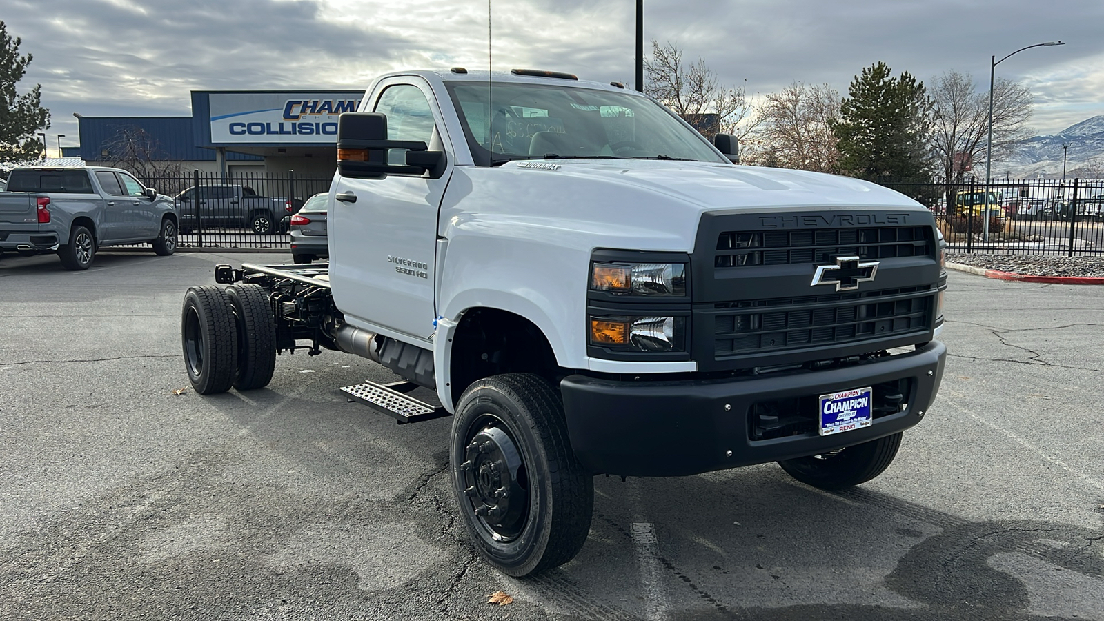 2024 Chevrolet Silverado MD Work Truck 3