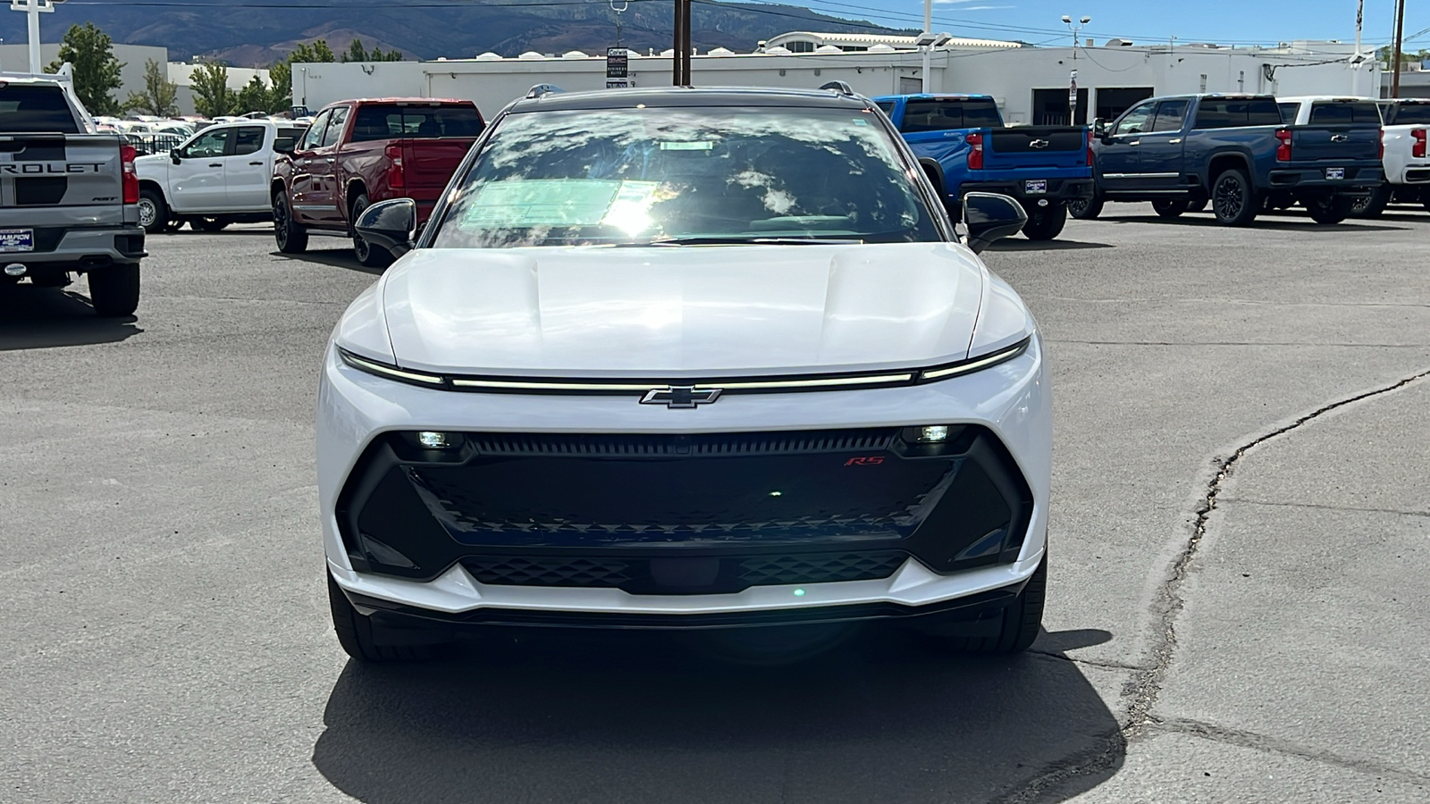 2024 Chevrolet Equinox EV RS 2