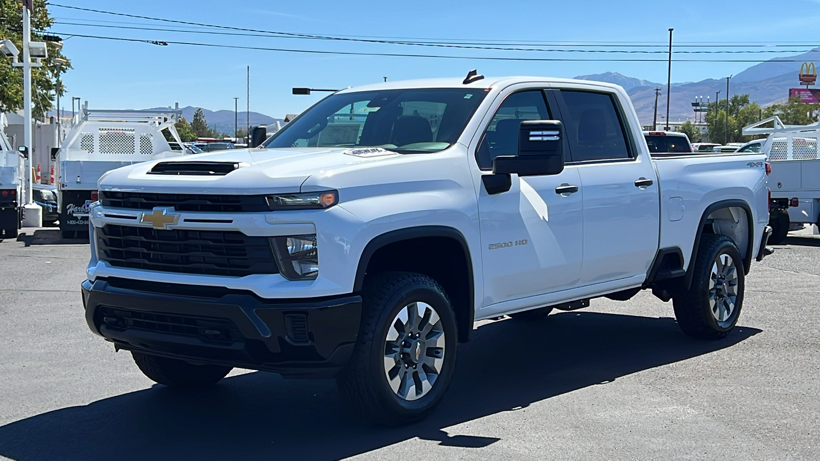 2024 Chevrolet Silverado 2500HD Custom 1