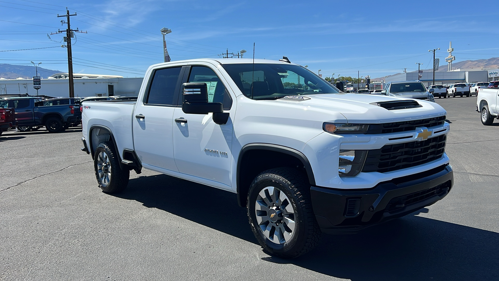 2024 Chevrolet Silverado 2500HD Custom 3