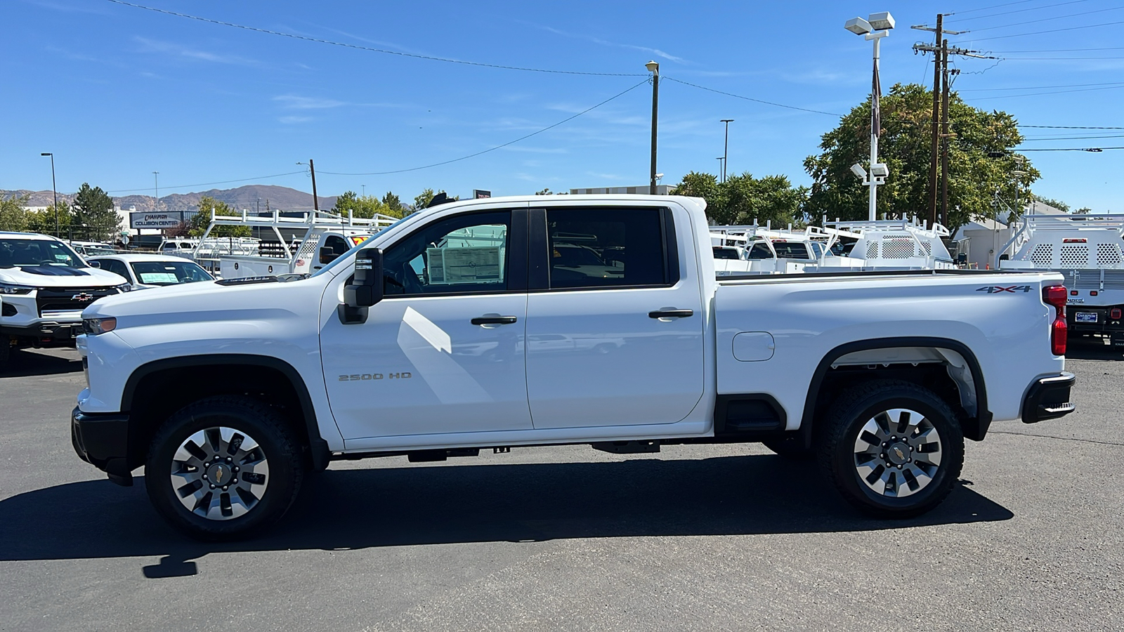 2024 Chevrolet Silverado 2500HD Custom 8