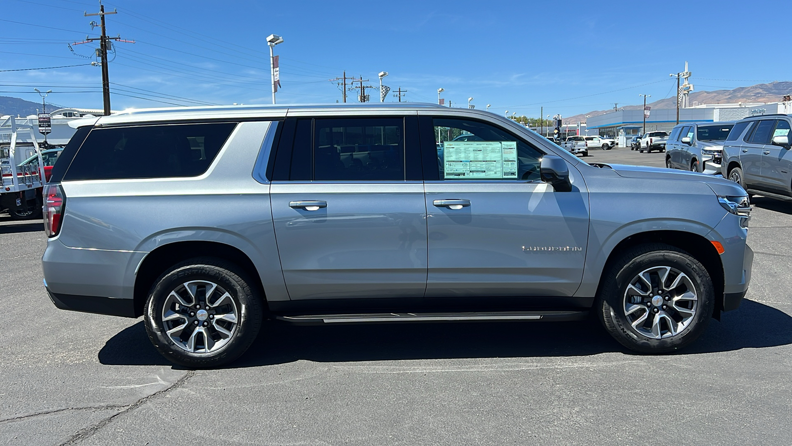 2024 Chevrolet Suburban LT 4