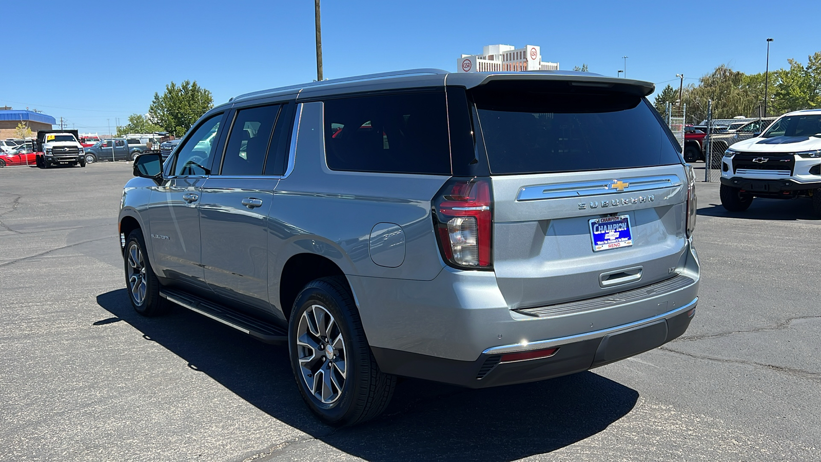 2024 Chevrolet Suburban LT 7