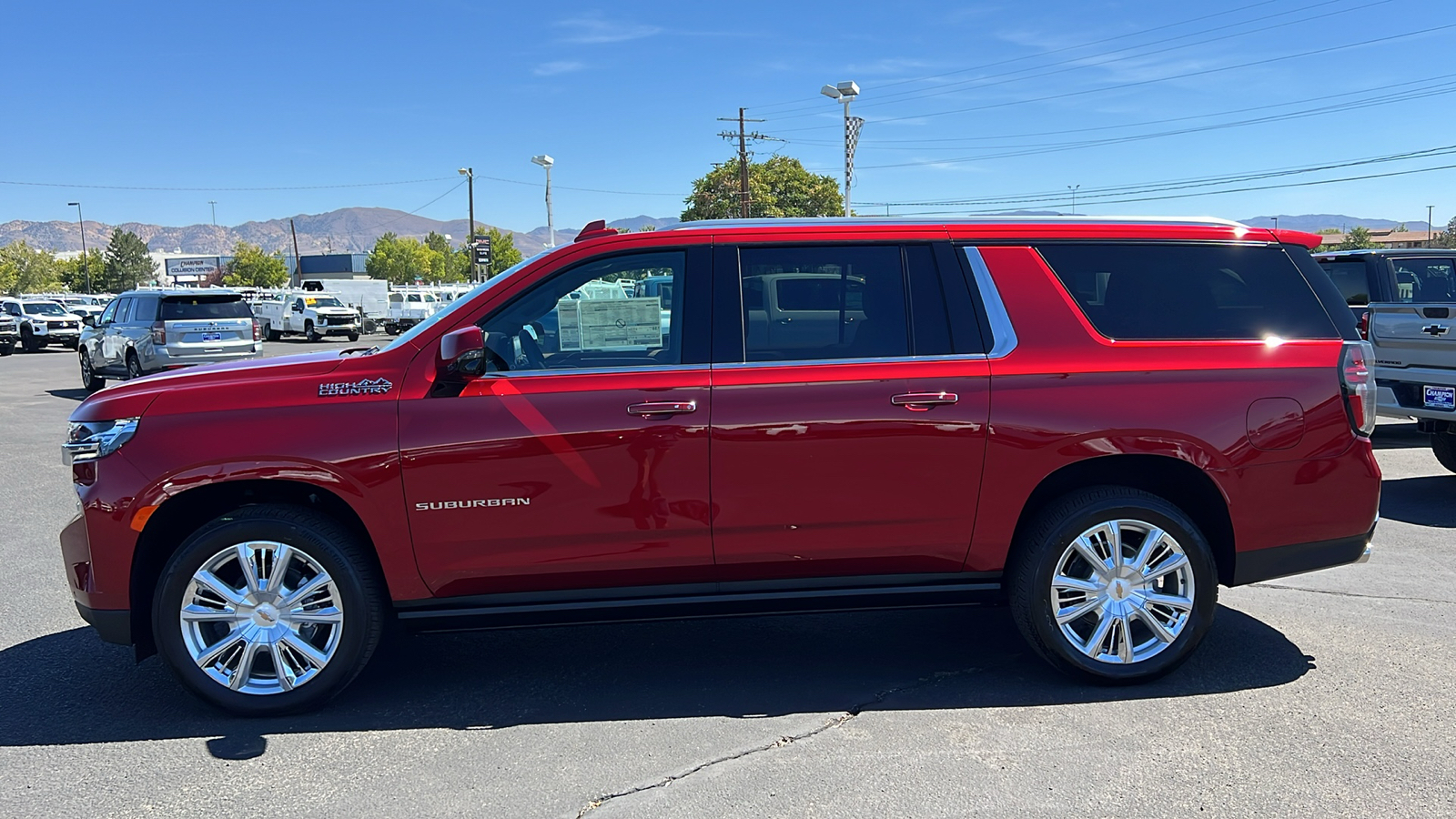 2024 Chevrolet Suburban High Country 8