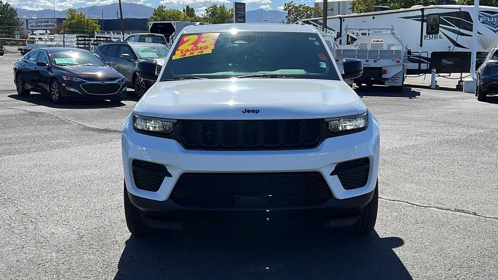 2023 Jeep Grand Cherokee Altitude 2