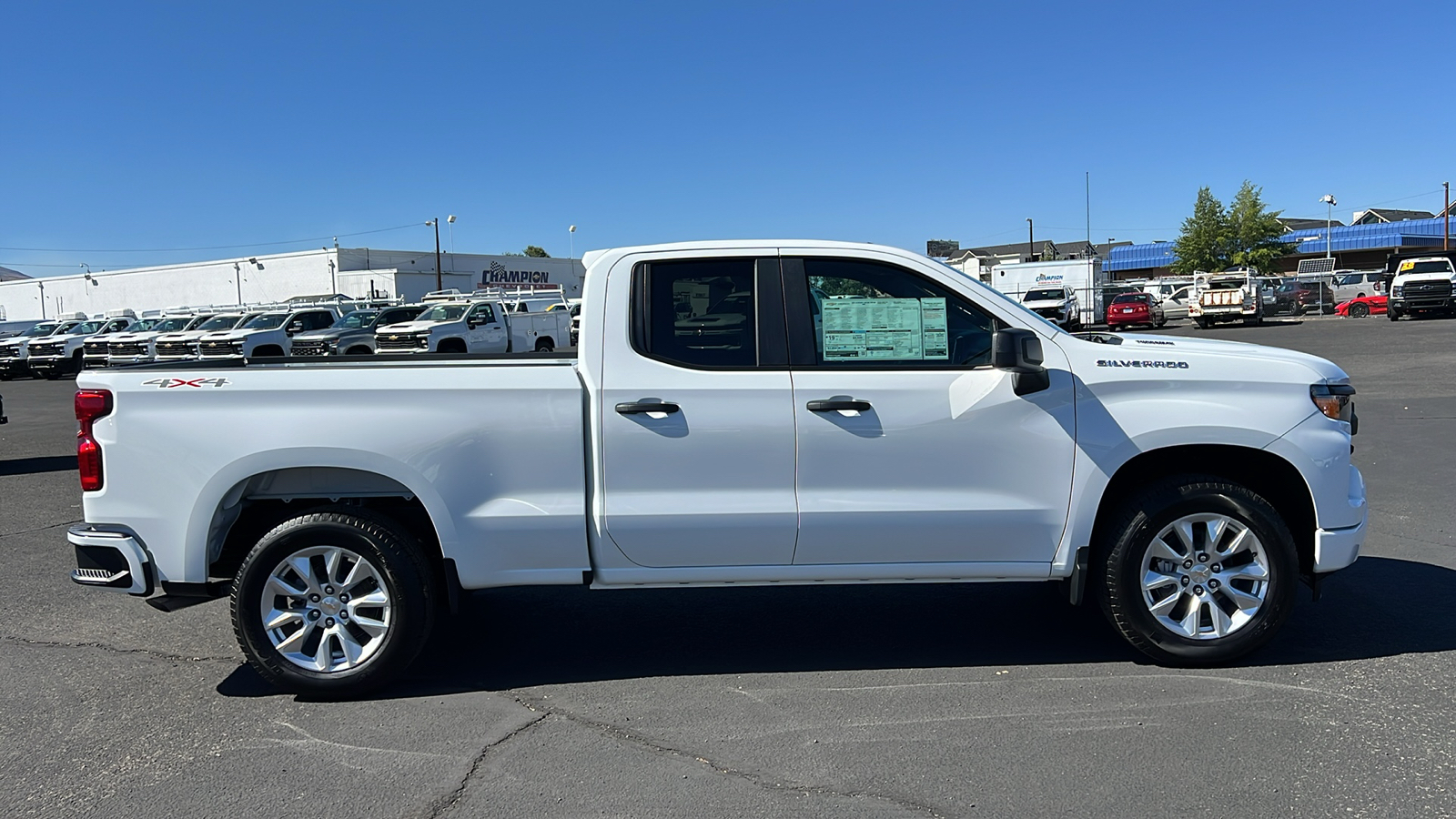 2024 Chevrolet Silverado 1500 Custom 4