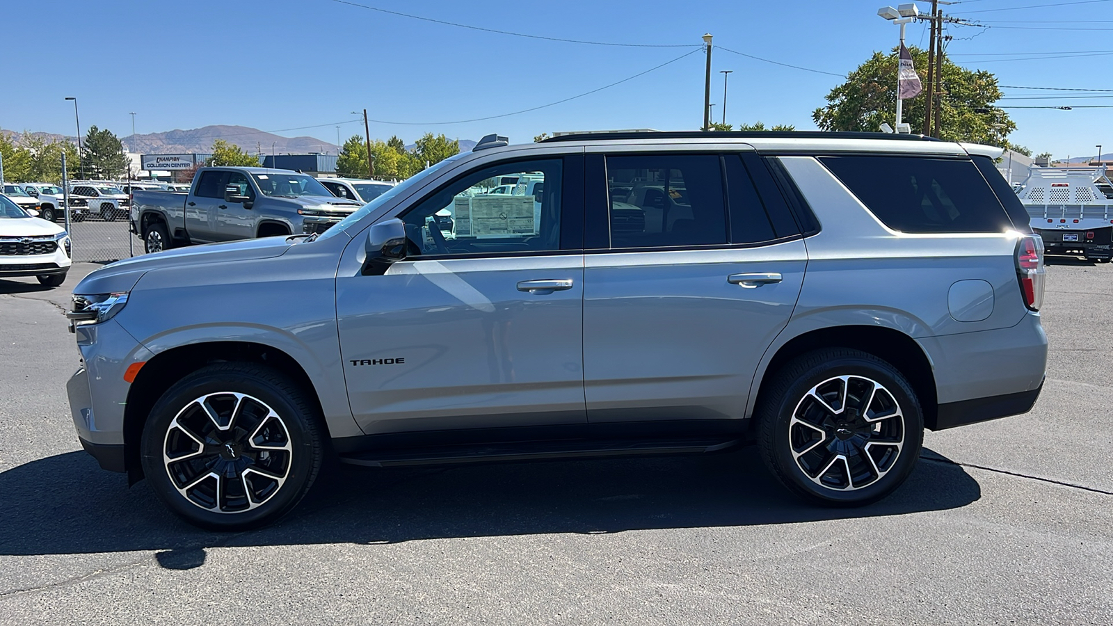 2024 Chevrolet Tahoe RST 8