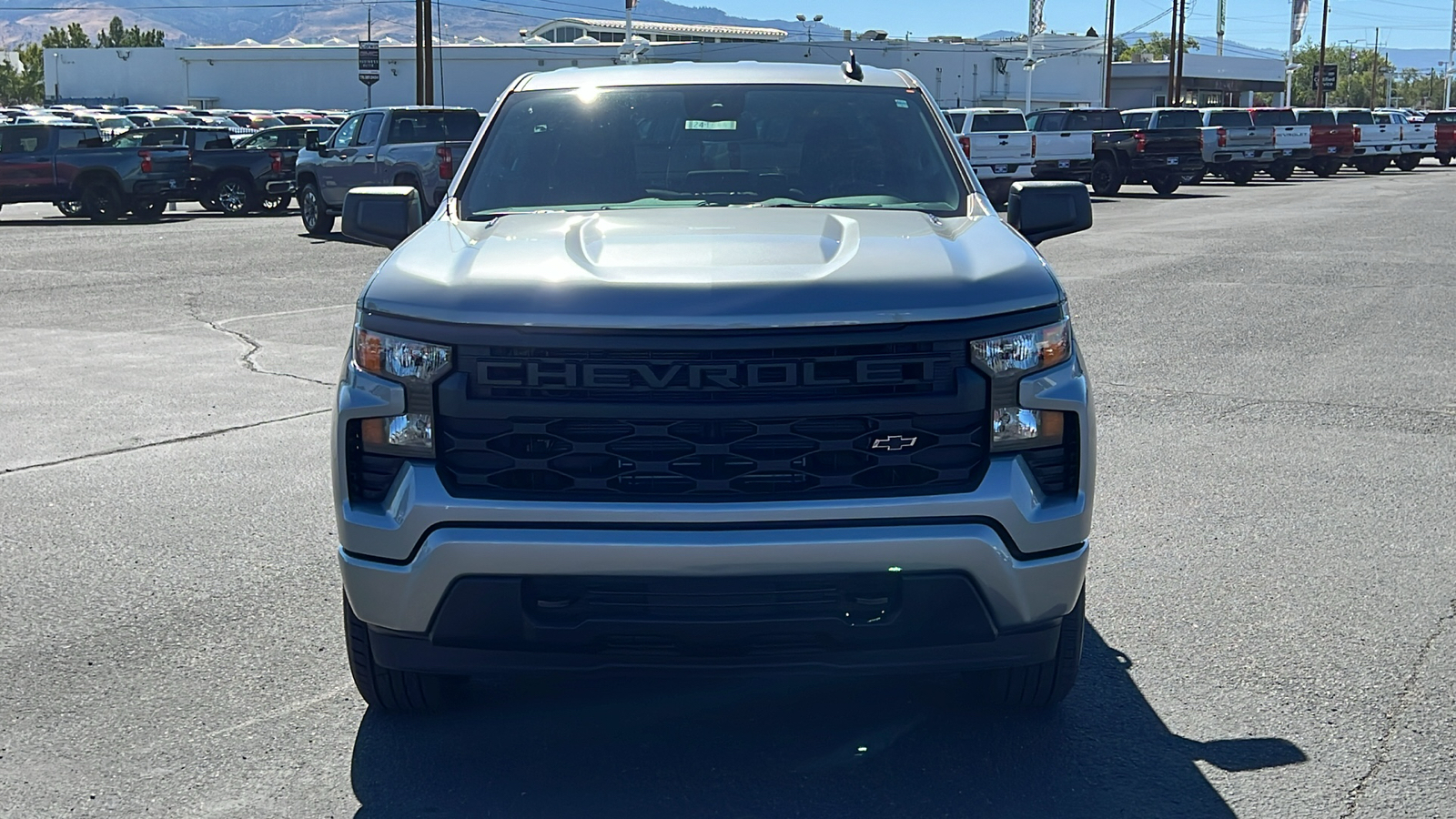 2024 Chevrolet Silverado 1500 Custom 2