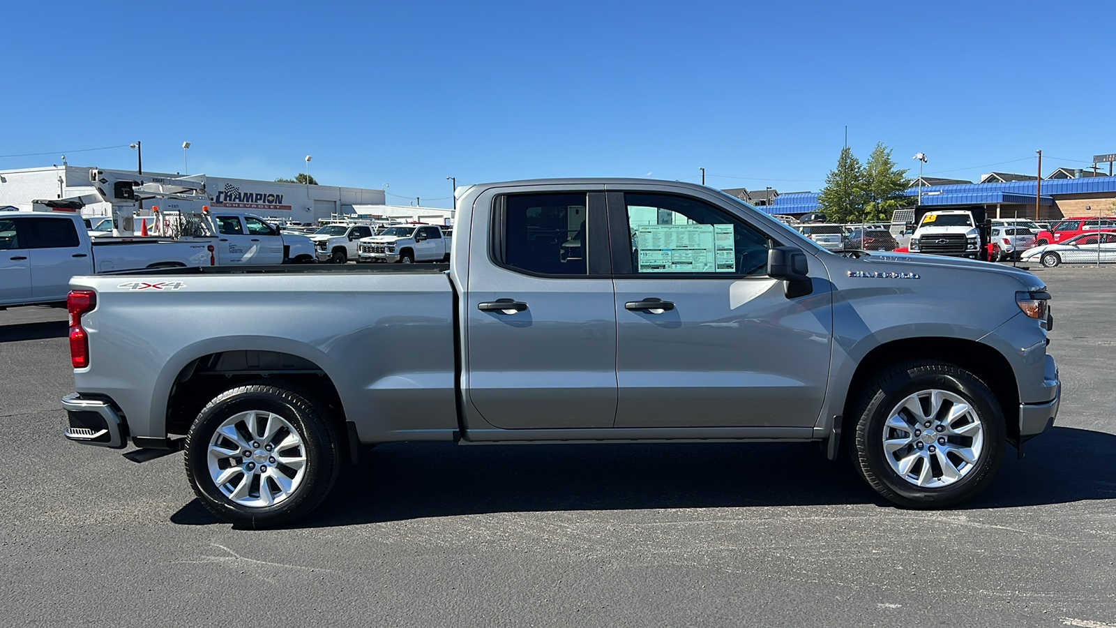 2024 Chevrolet Silverado 1500 Custom 4