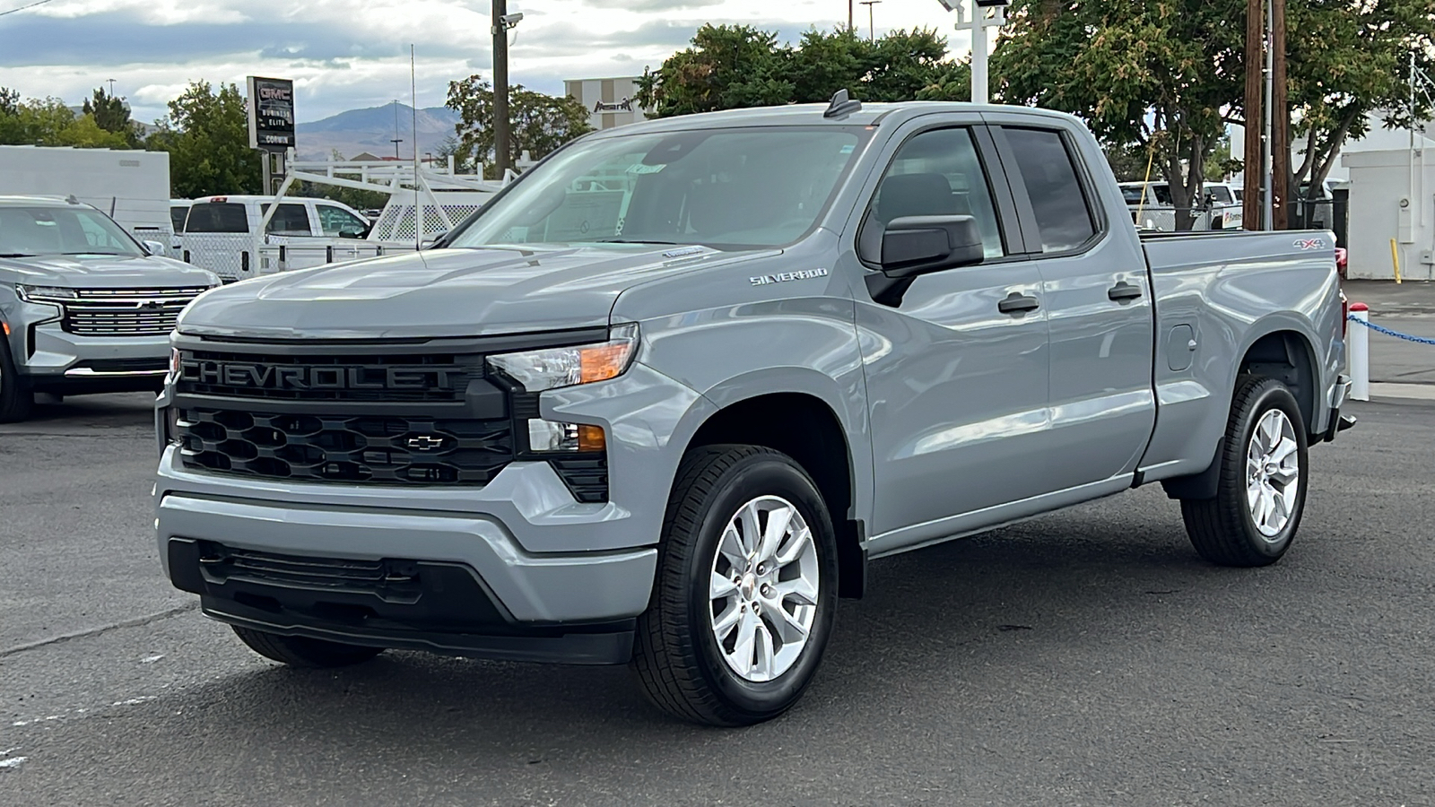 2024 Chevrolet Silverado 1500 Custom 1