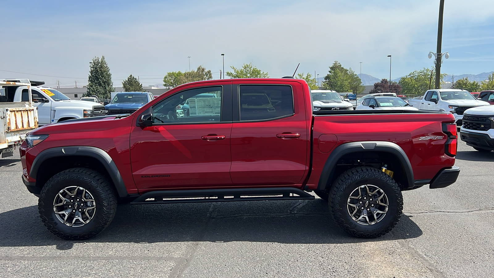 2024 Chevrolet Colorado 4WD ZR2 8