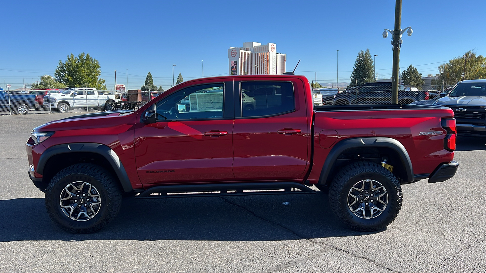 2024 Chevrolet Colorado 4WD ZR2 8