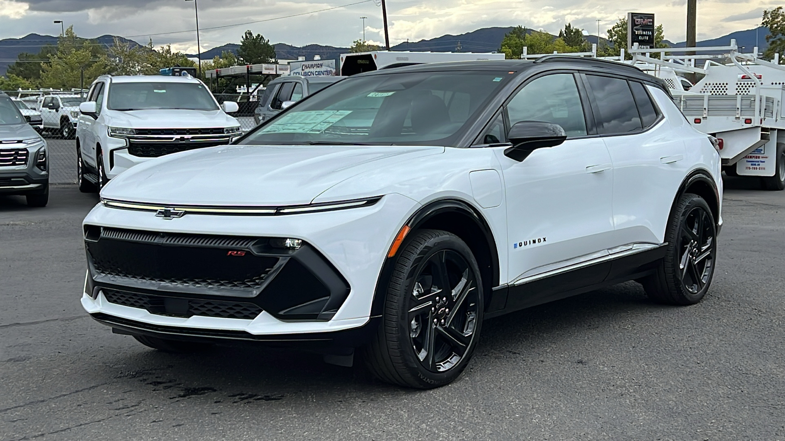 2024 Chevrolet Equinox EV RS 1