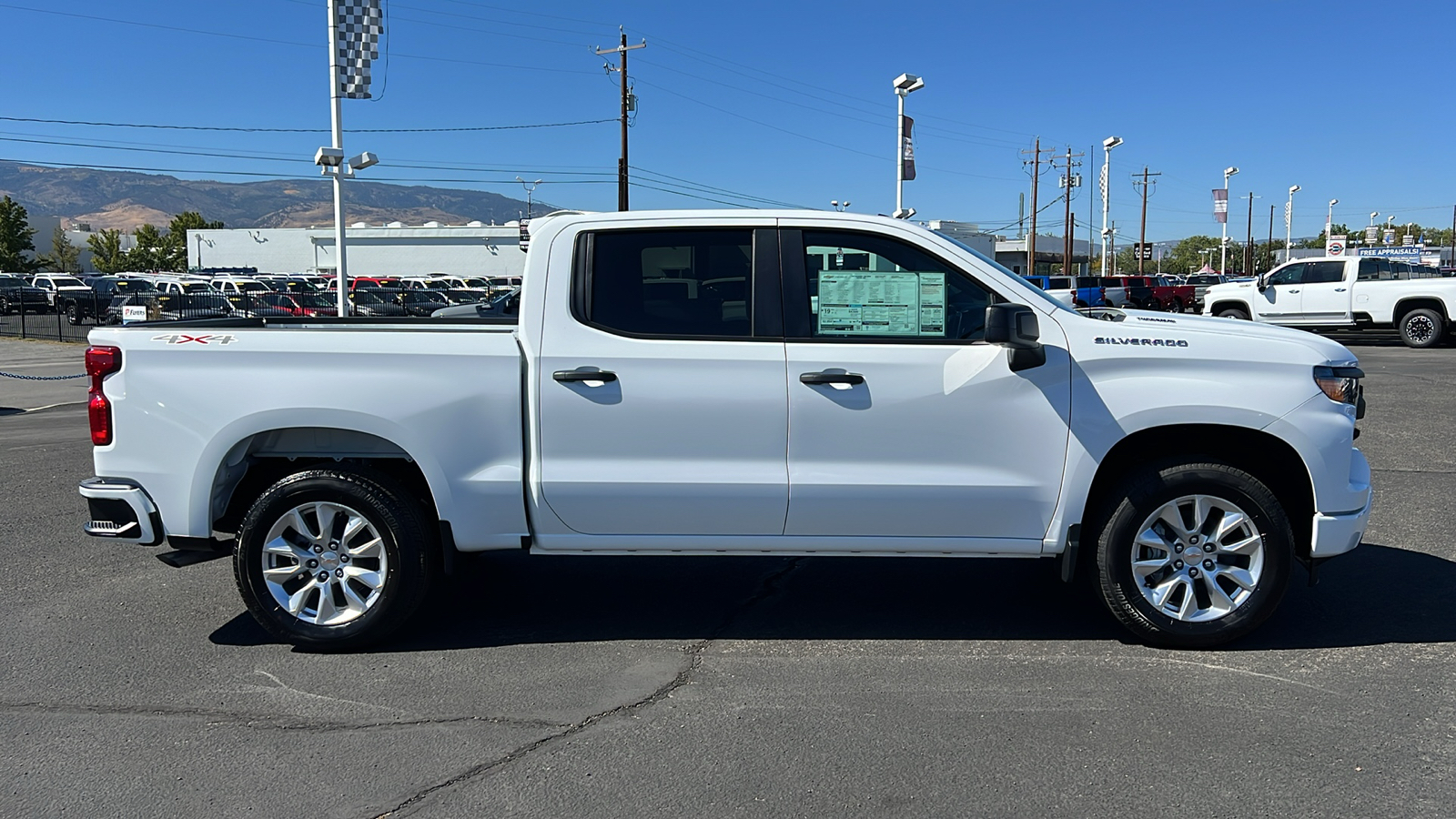 2024 Chevrolet Silverado 1500 Custom 4