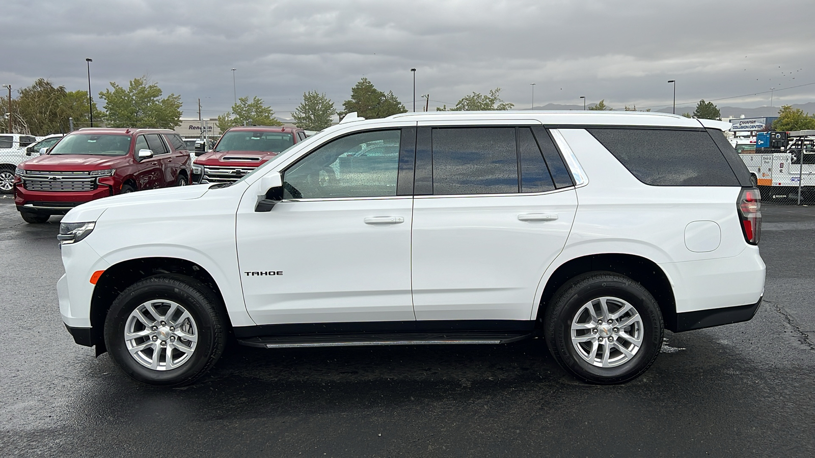 2024 Chevrolet Tahoe LS 8