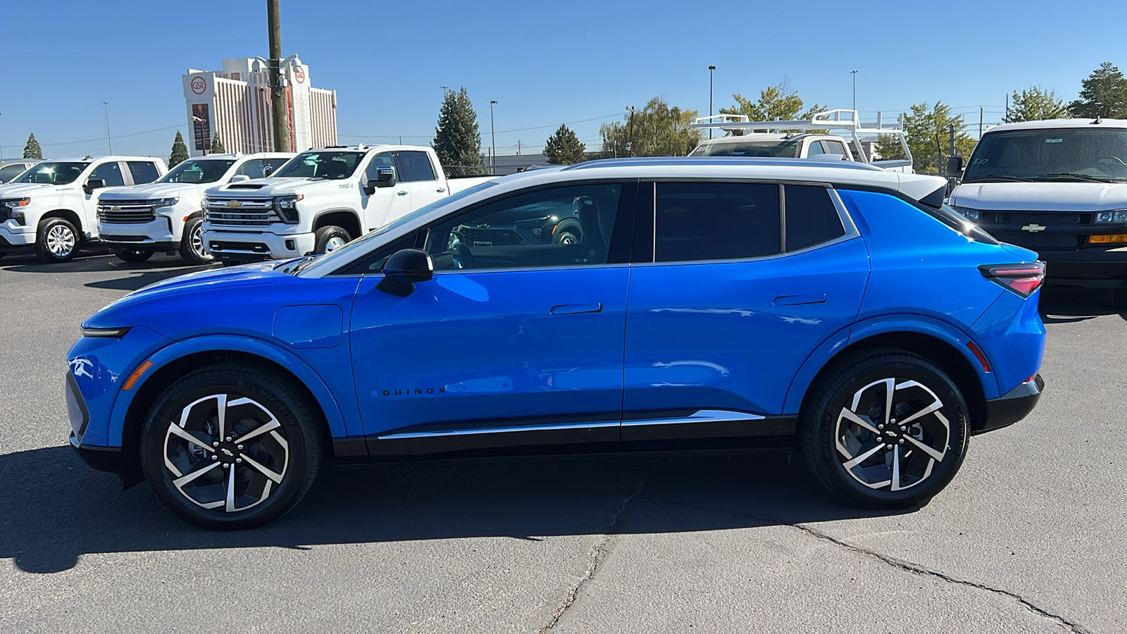 2024 Chevrolet Equinox EV LT 8