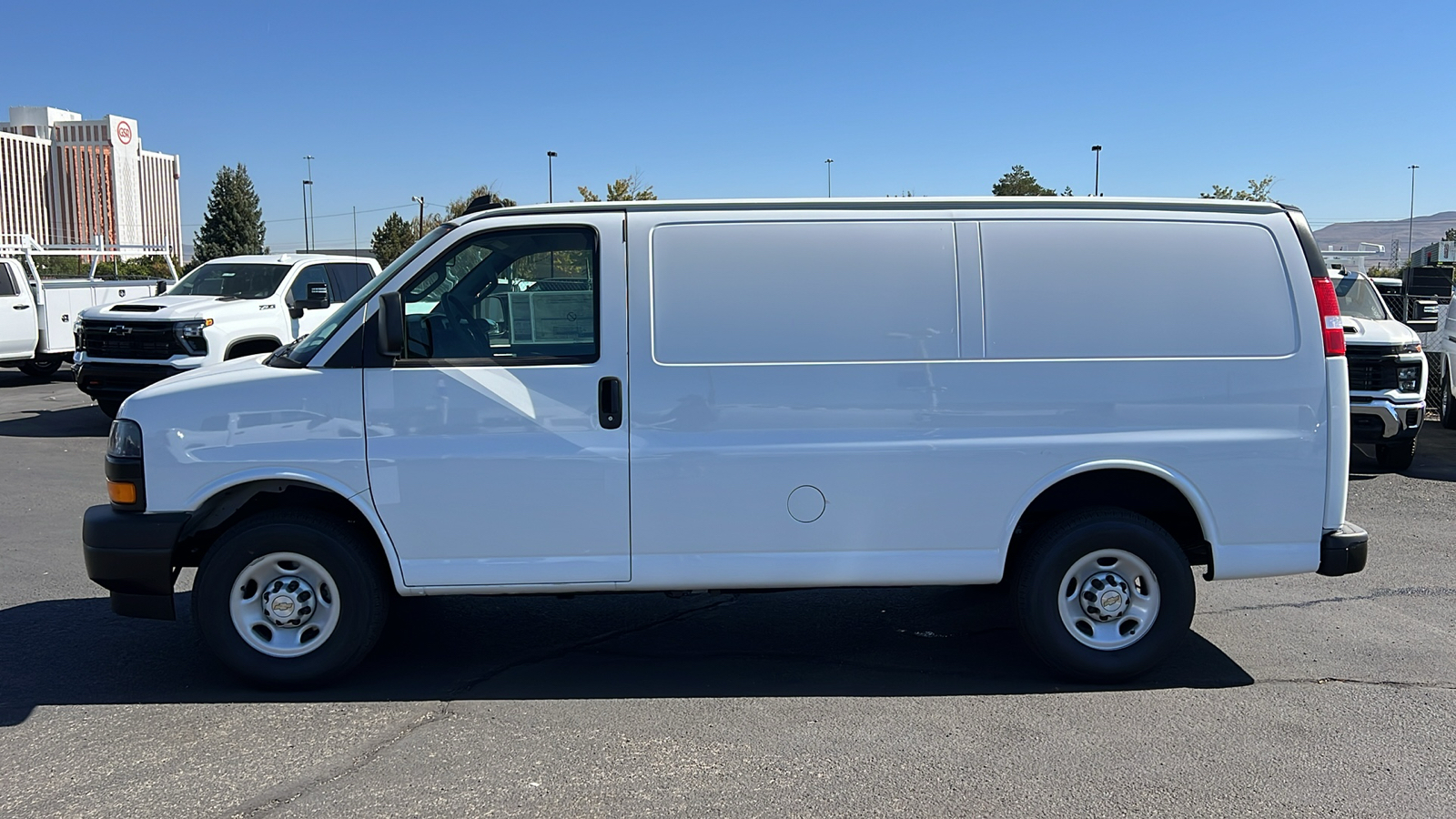 2024 Chevrolet Express Cargo Van  8