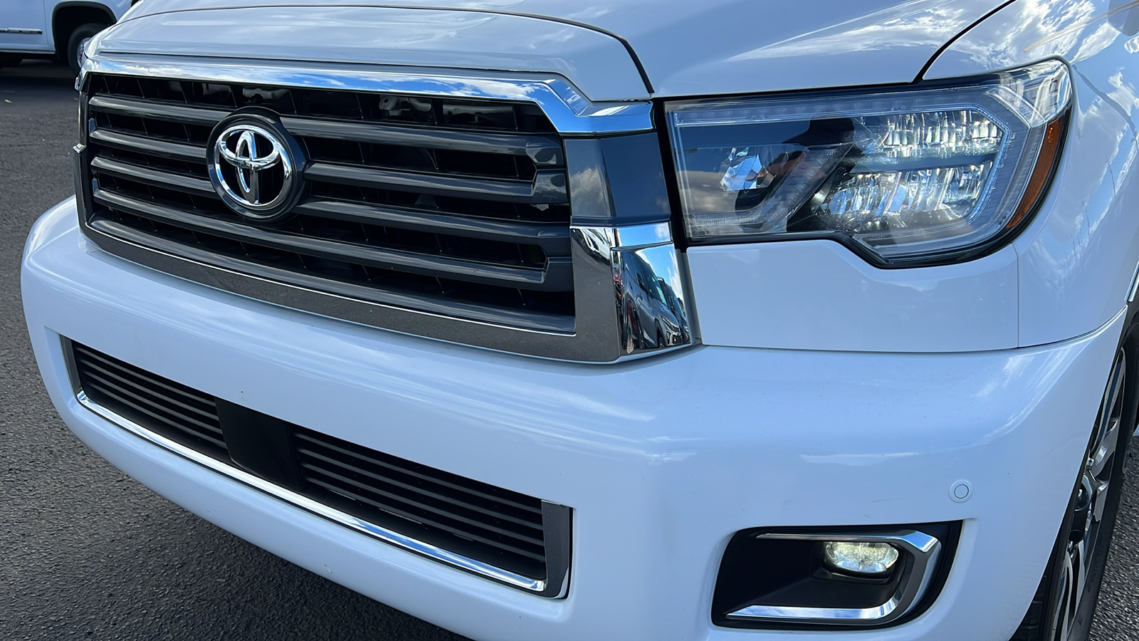 2018 Toyota Sequoia Limited 9