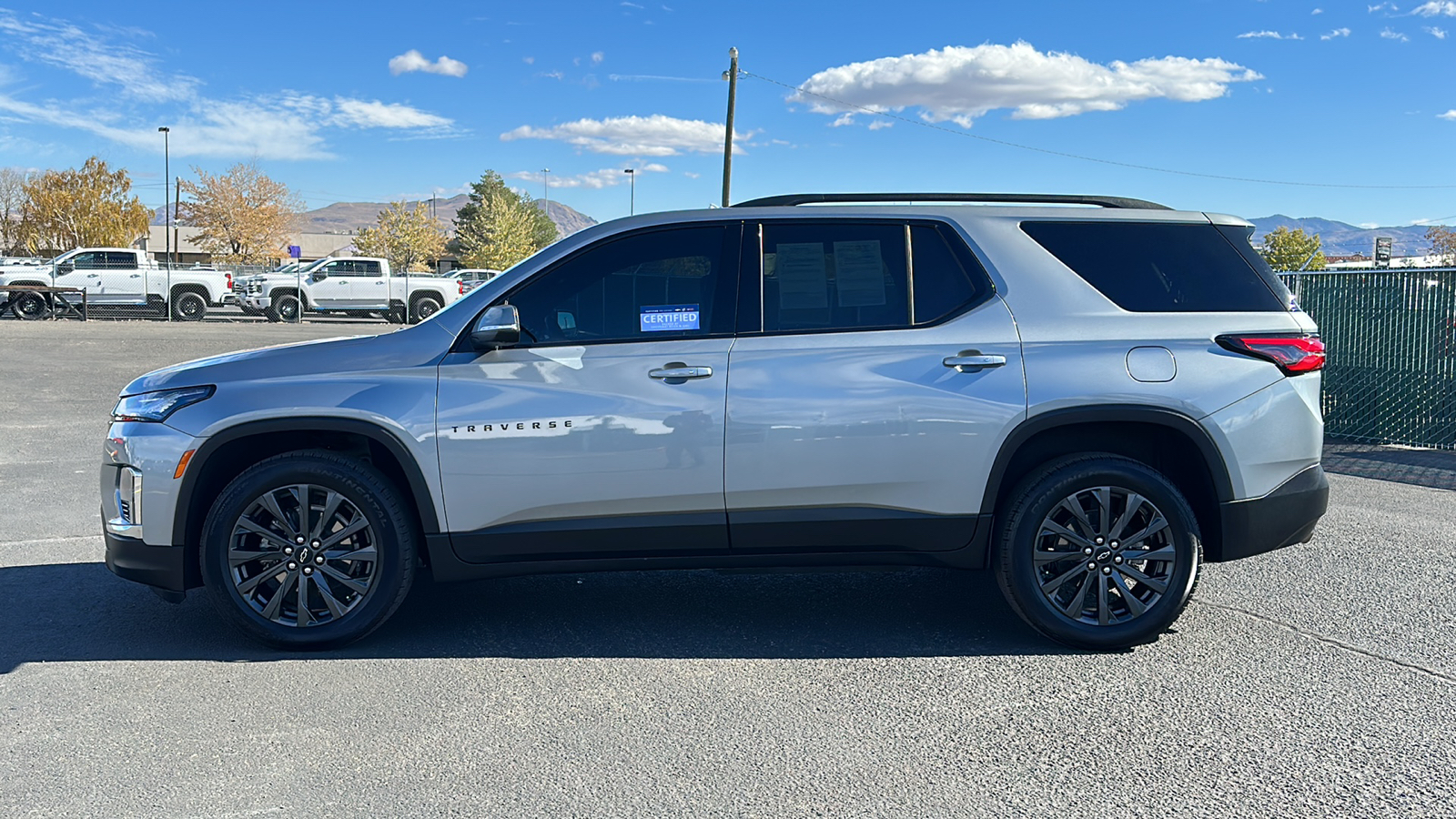 2023 Chevrolet Traverse RS 8