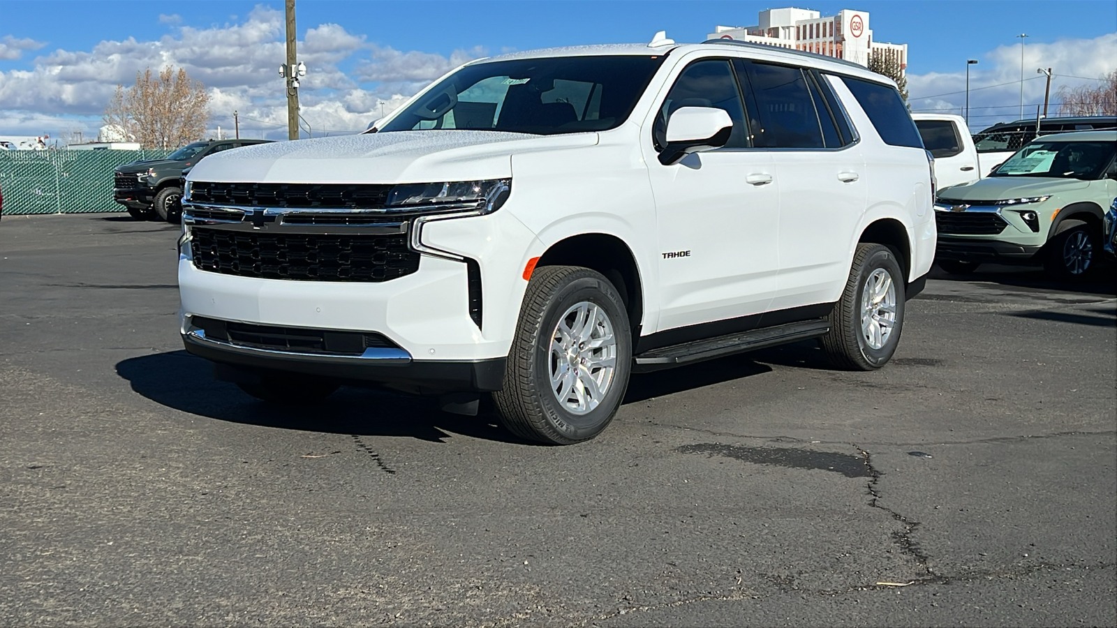 2024 Chevrolet Tahoe LS 1