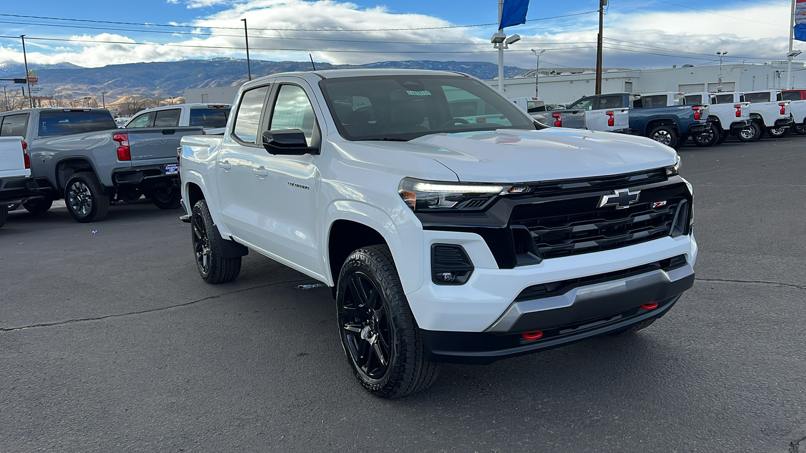 2024 Chevrolet Colorado 4WD Z71 3