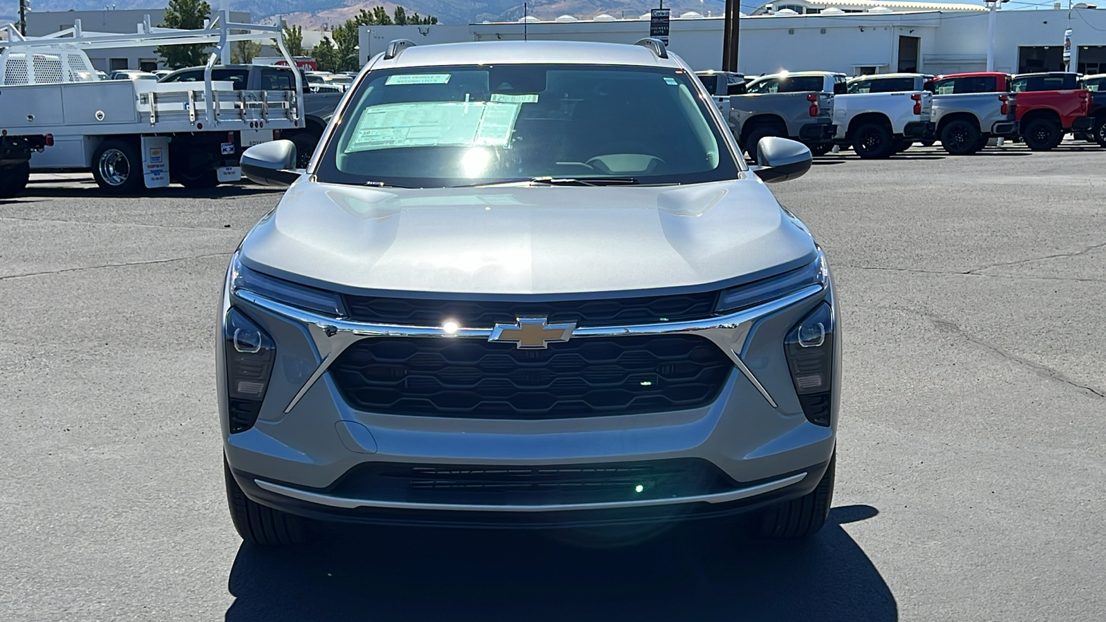 2025 Chevrolet Trax LT 2