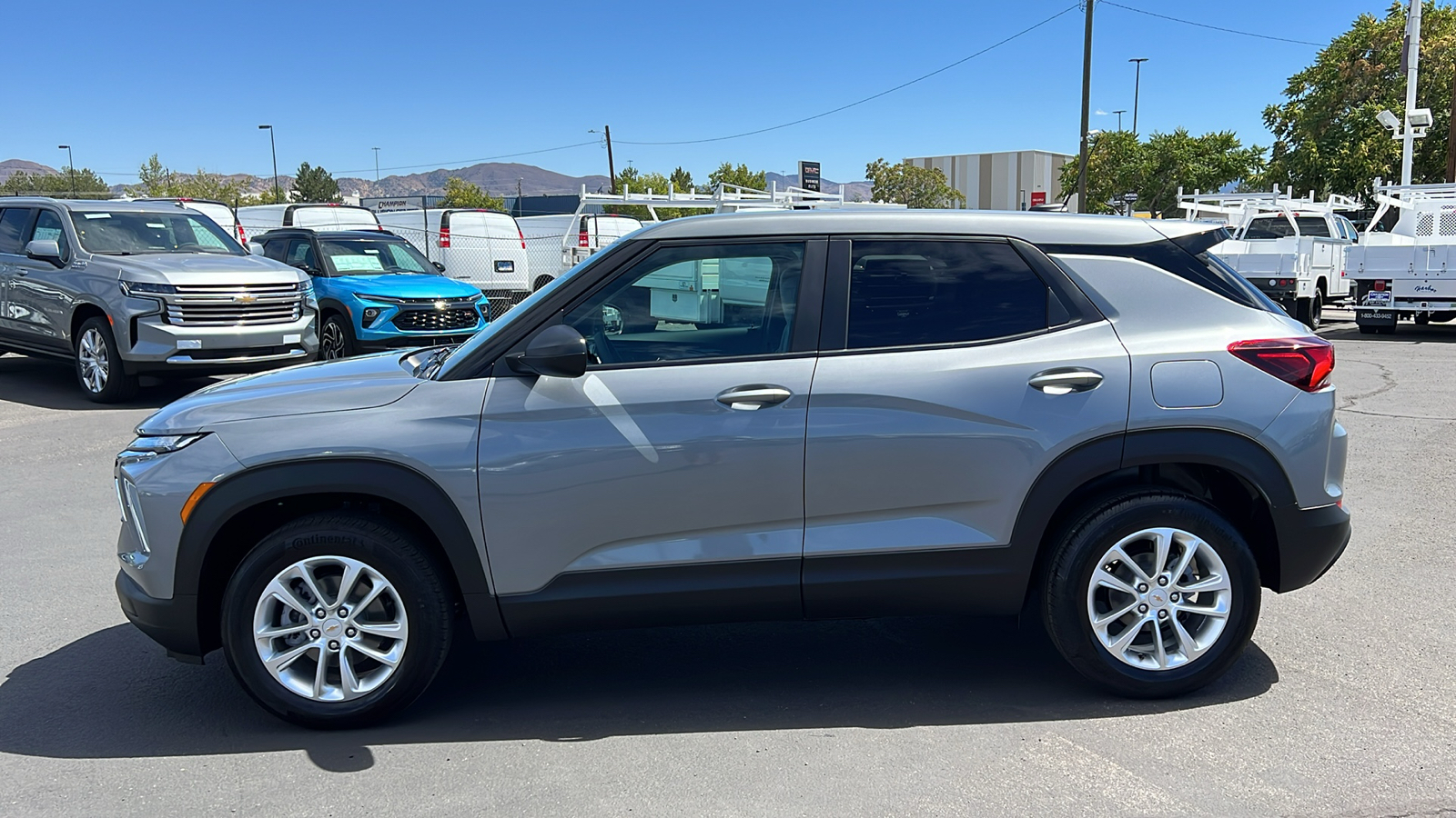 2025 Chevrolet Trailblazer LS 8