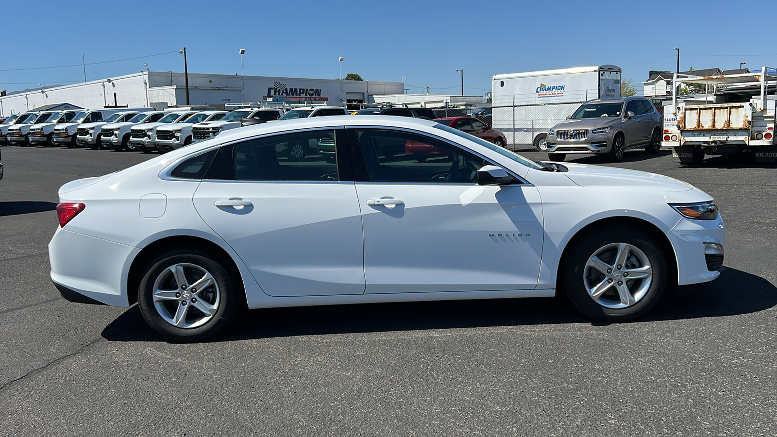 2025 Chevrolet Malibu LS 4