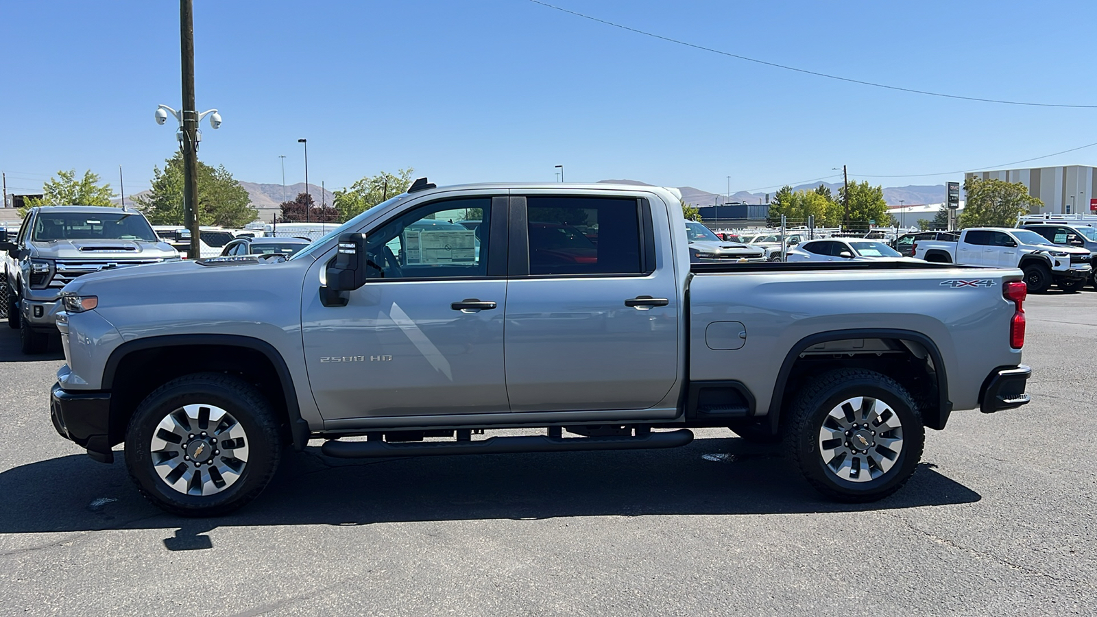 2025 Chevrolet Silverado 2500HD Custom 8