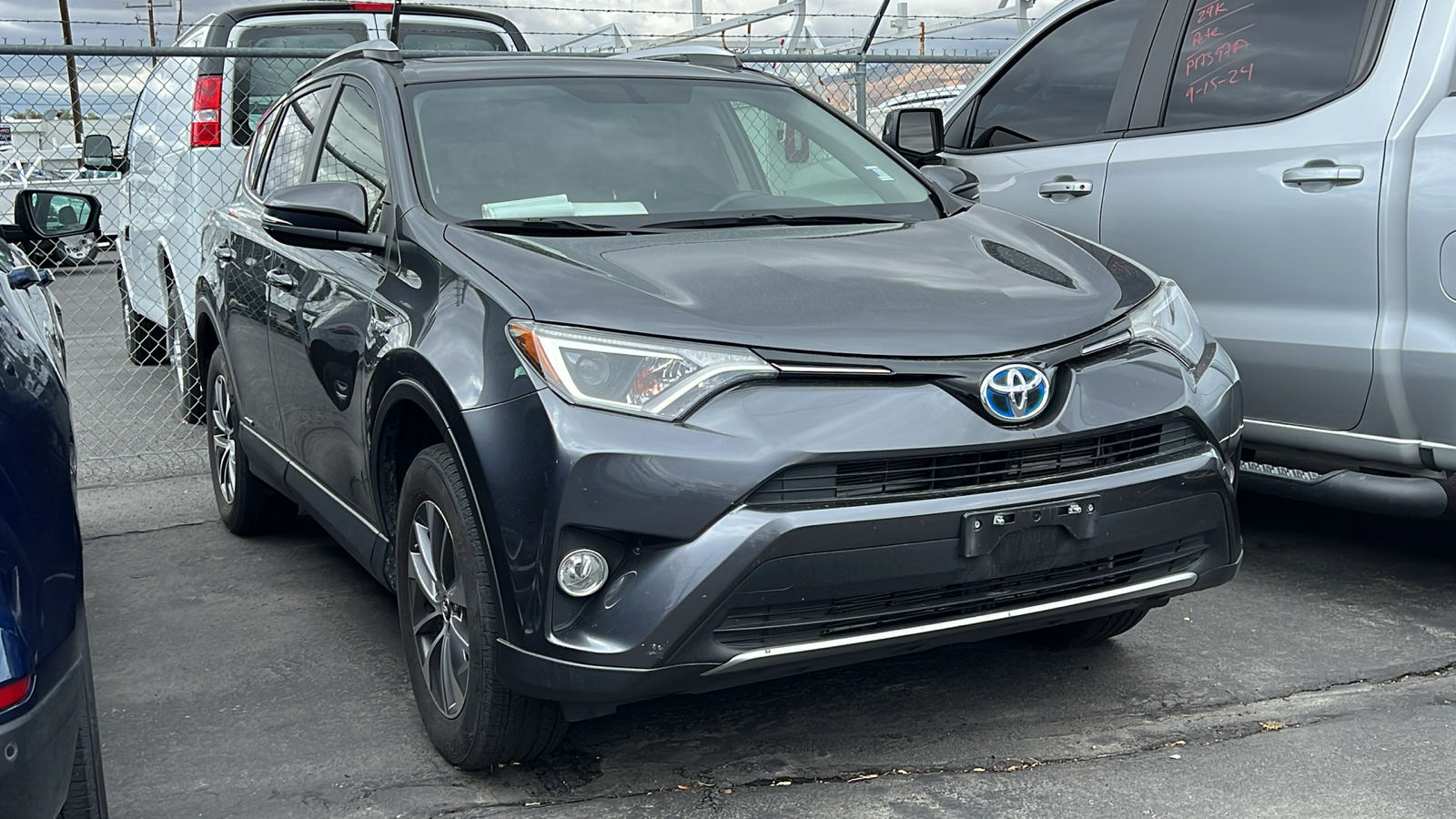 2016 Toyota RAV4 Hybrid XLE 2